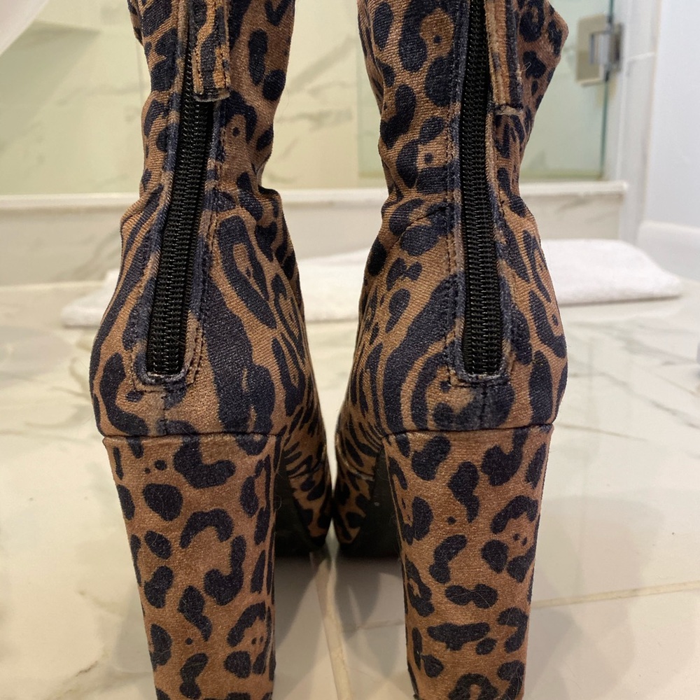 Steve Madden Winta Leopard-Print Sock Booties - Picture 2 of 3